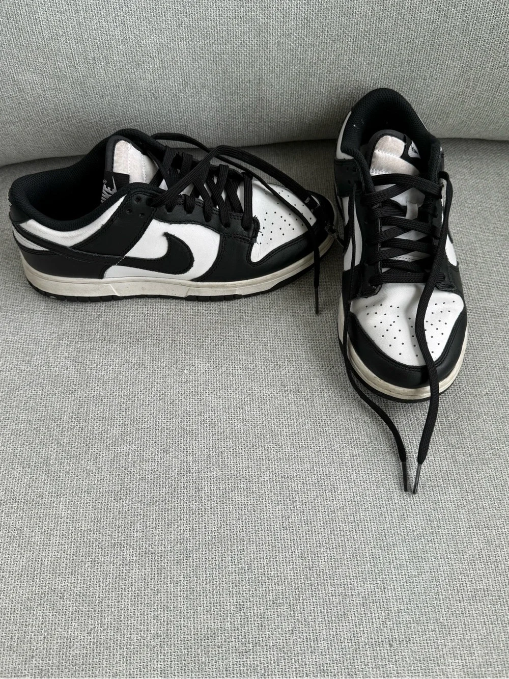 Nike Black and White Women's Low-Top Athletic Sneakers